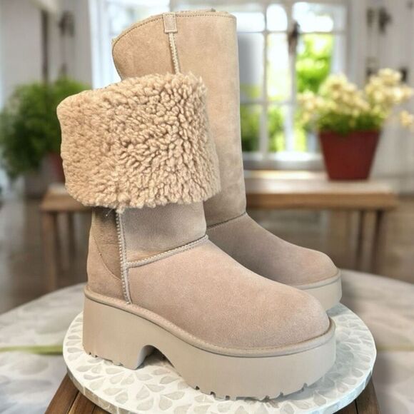 UGG Classic New Heights Cuffable Boot Genuine Shearling Platform Womens Size 9 E - Picture 10 of 14